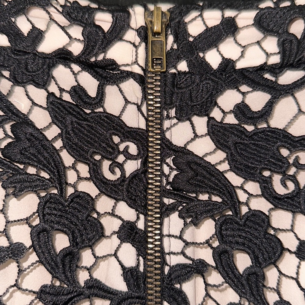 Stone Cold Fox Elliot Skirt - Picture 7 of 8
